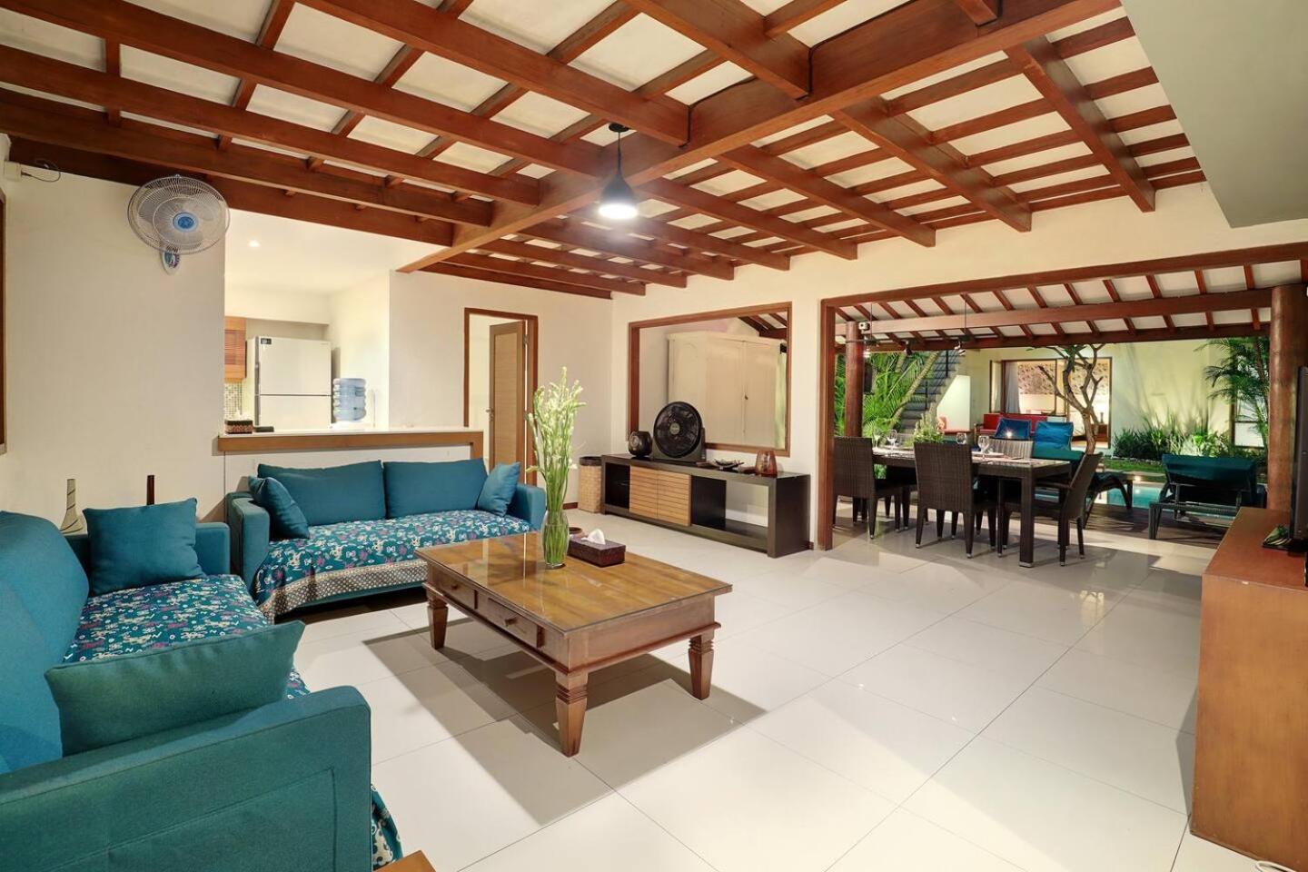 Super Value 4 Bedroom, Walk To Bintang Supermarket Семіньяк Екстер'єр фото